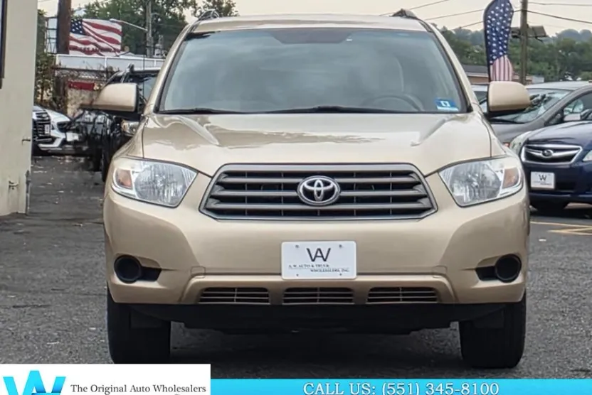 2009 Toyota Highlander Base photo 1