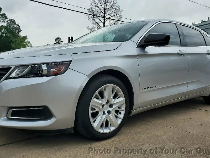 2016 Chevrolet Impala photo 1