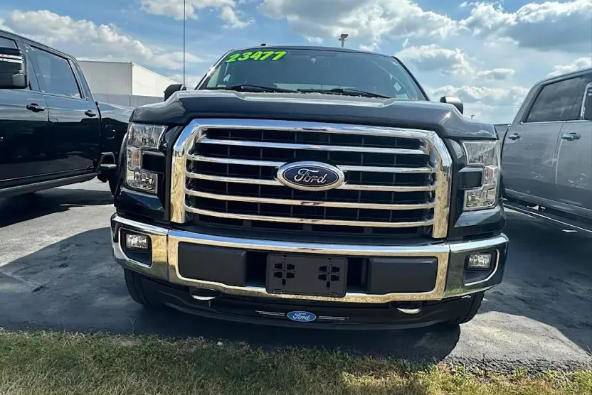 2015 Ford F-150 XLT photo 1