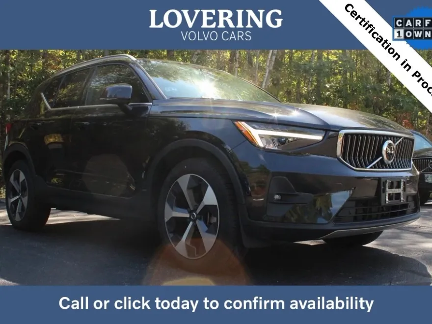 2023 Volvo XC40 Plus photo 1