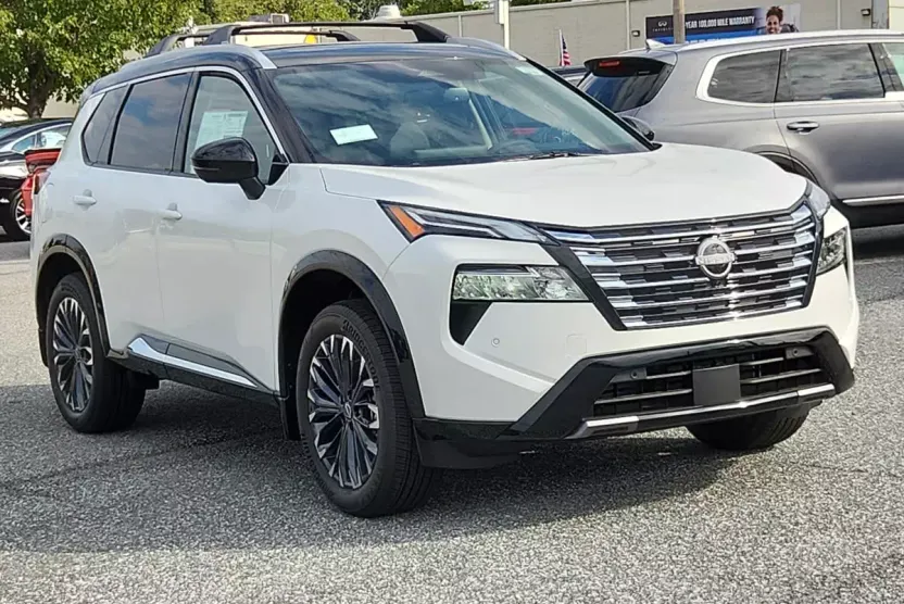 2026 Nissan Rogue Platinum photo 1