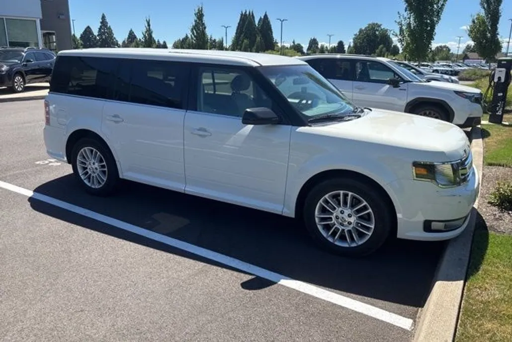 2013 Ford Flex SEL photo 1