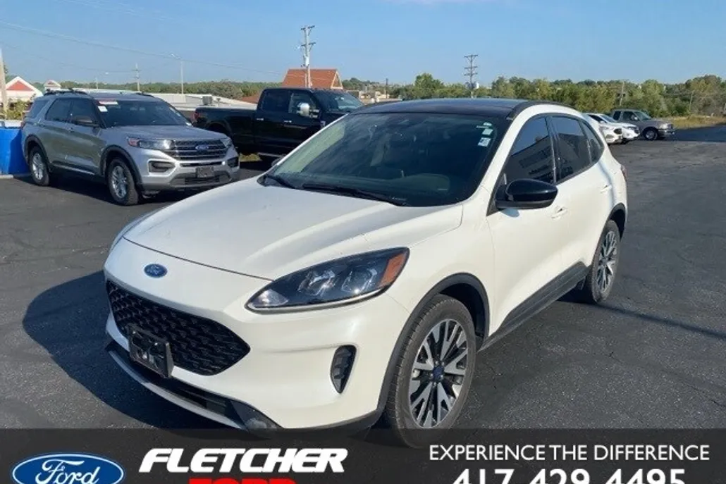 2020 Ford Escape SE Sport Hybrid photo 1
