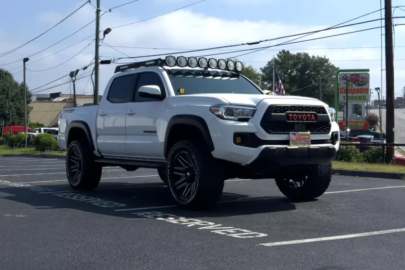 2020 Toyota Tacoma SR5 Double Cab Long Bed V6 4x4 photo 1
