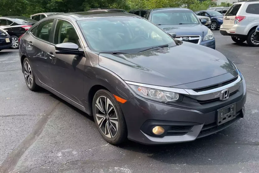 2018 Honda Civic EX-L photo 1