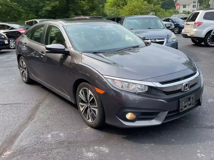 2018 Honda Civic EX-L photo 1