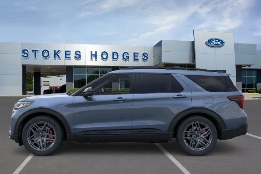 2025 Ford Explorer ST photo 1