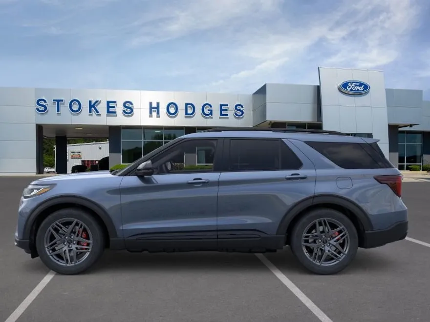 2025 Ford Explorer ST photo 1
