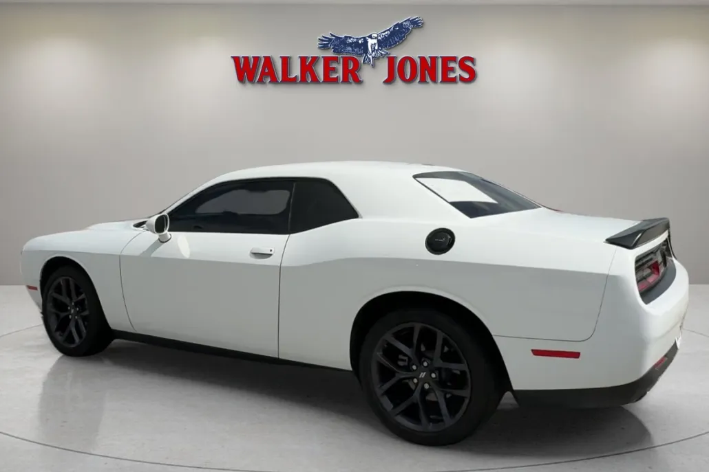 2023 Dodge Challenger SXT photo 1
