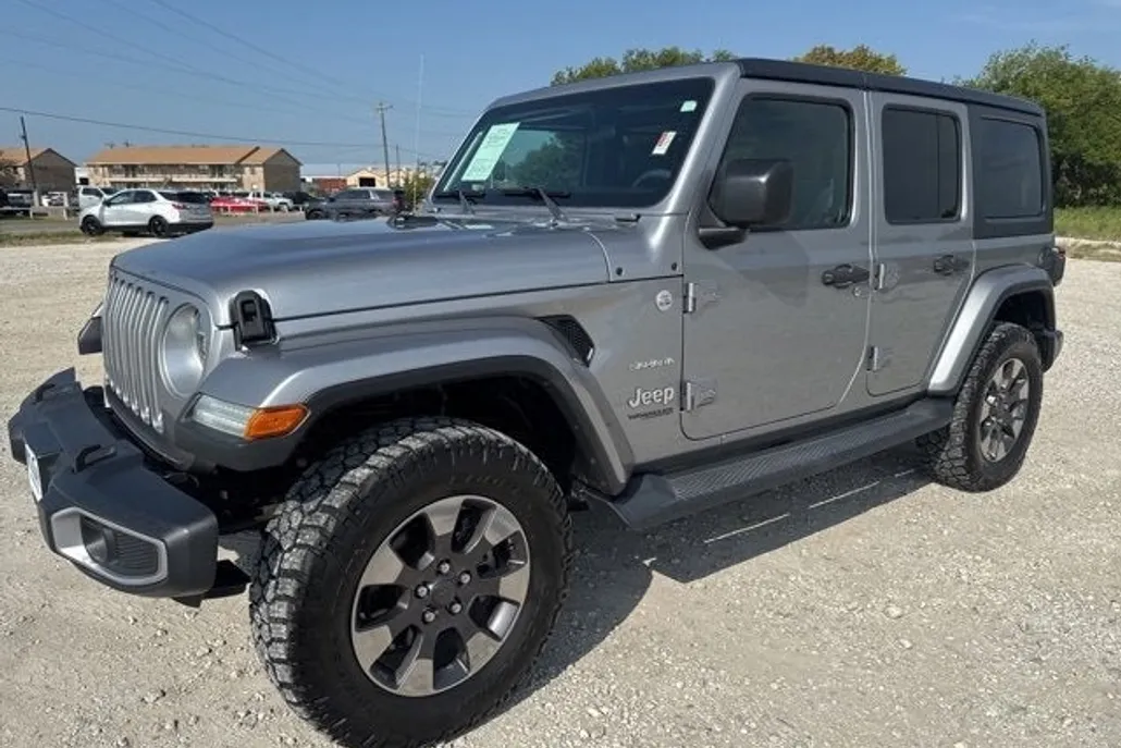 2018 Jeep Wrangler Unlimited Sahara photo 1