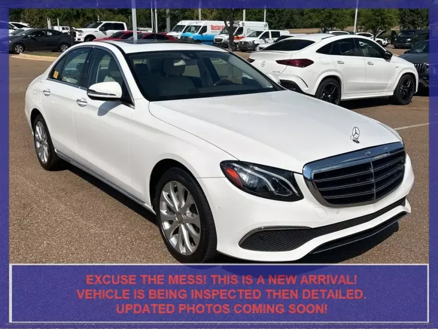 2017 Mercedes Benz E 300 photo 1