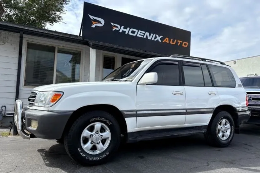 1999 Toyota Land Cruiser VX photo 1