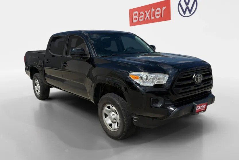 2018 Toyota Tacoma 4x4 SR photo 1