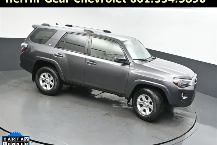 2023 Toyota 4Runner SR5 photo 1