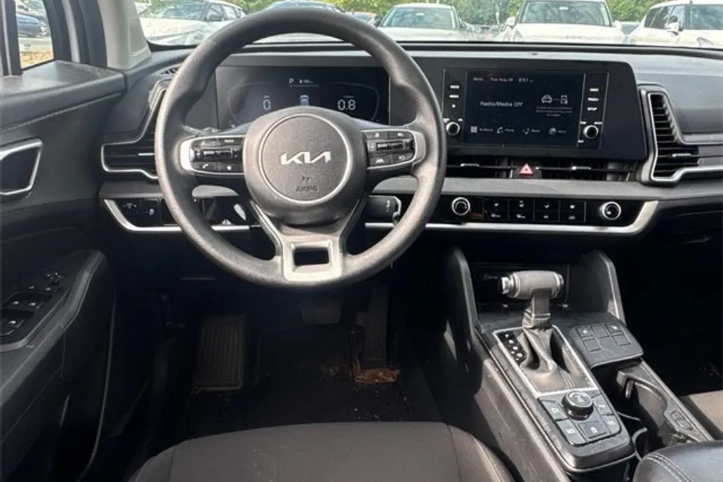 2023 Kia Sportage LX photo 1