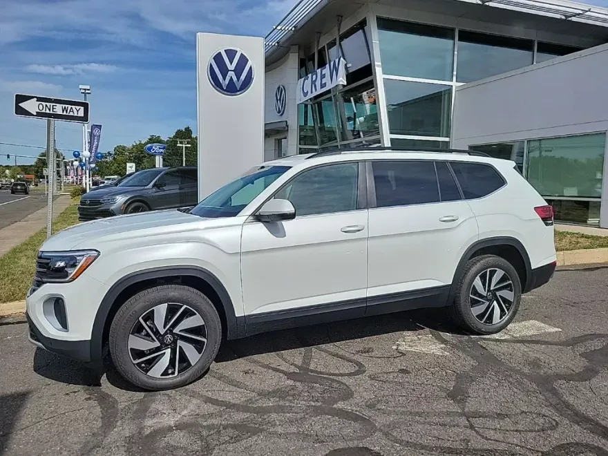 2026 Volkswagen Atlas SE Technology photo 1