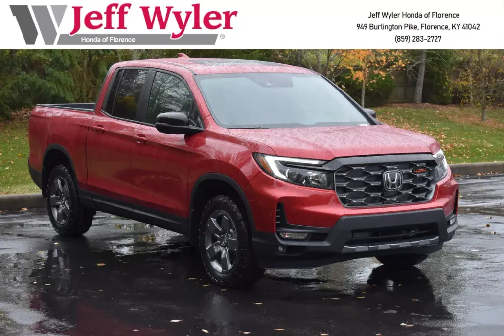 2025 Honda Ridgeline TrailSport photo 1