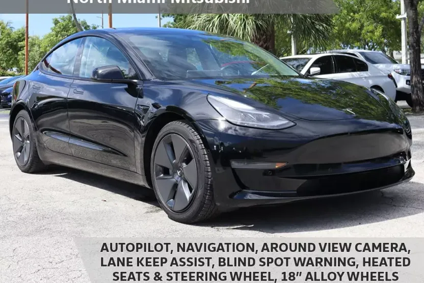 2021 Tesla Model 3 Standard Range Plus photo 1