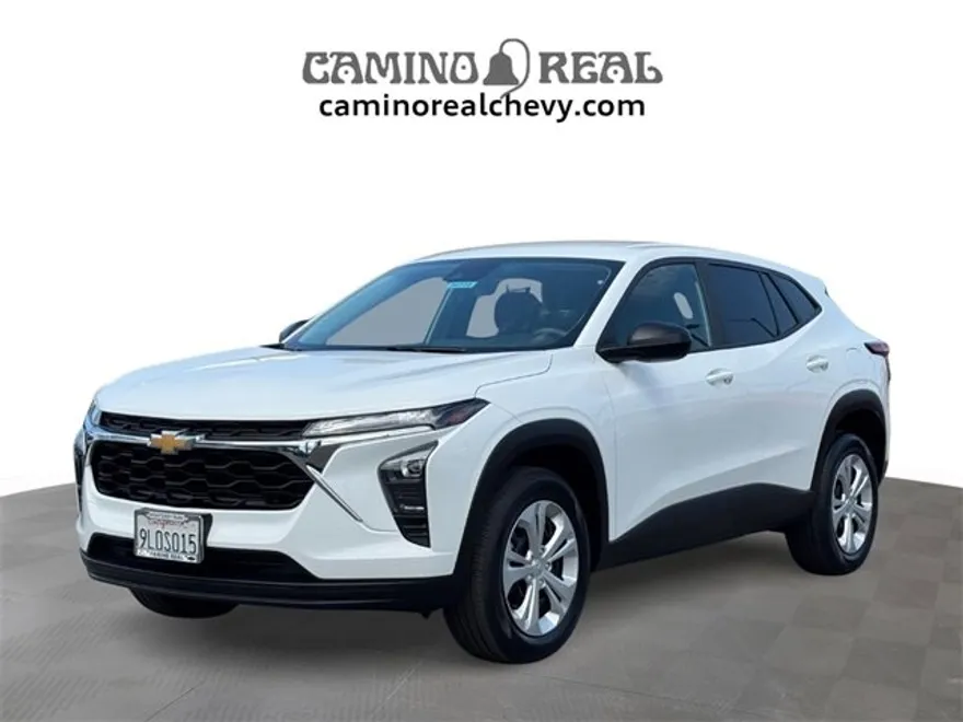 2024 Chevrolet Trax LS photo 1