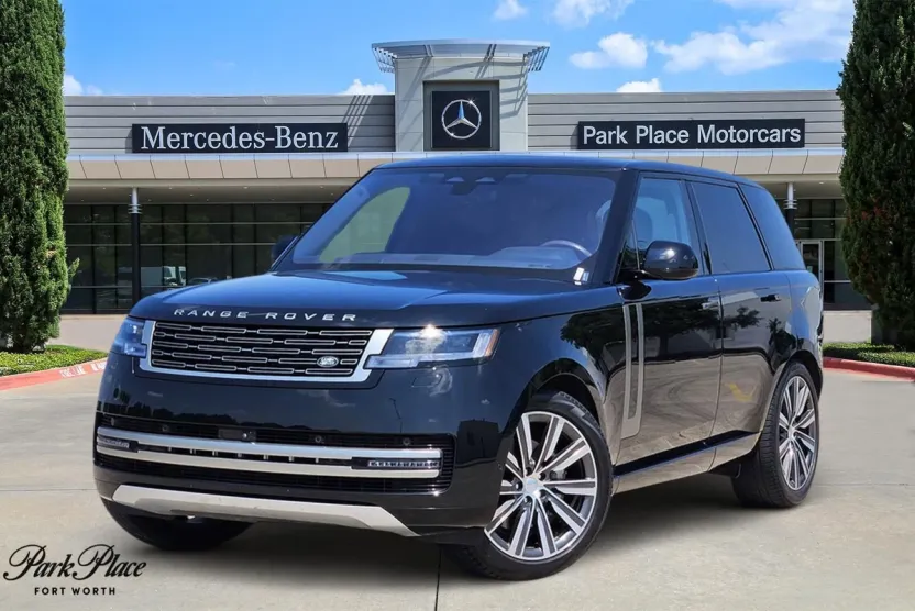 2023 Land Rover Range Rover SE photo 1