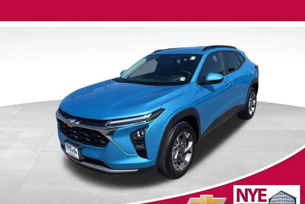 2025 Chevrolet Trax LT photo 1