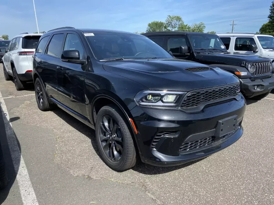 2025 Dodge Durango R/T Plus photo 1