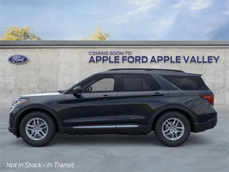 2025 Ford Explorer photo 1