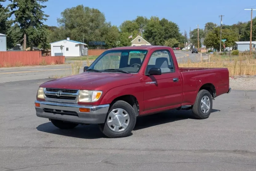 1997 Toyota Tacoma Base photo 1