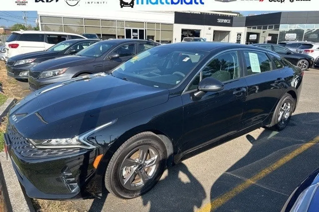 2023 Kia K5 LXS photo 1