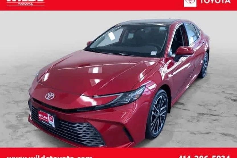 2026 Toyota Camry XLE photo 1