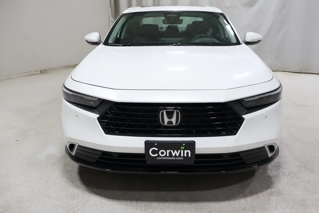 2025 Honda Accord Hybrid Touring photo 1