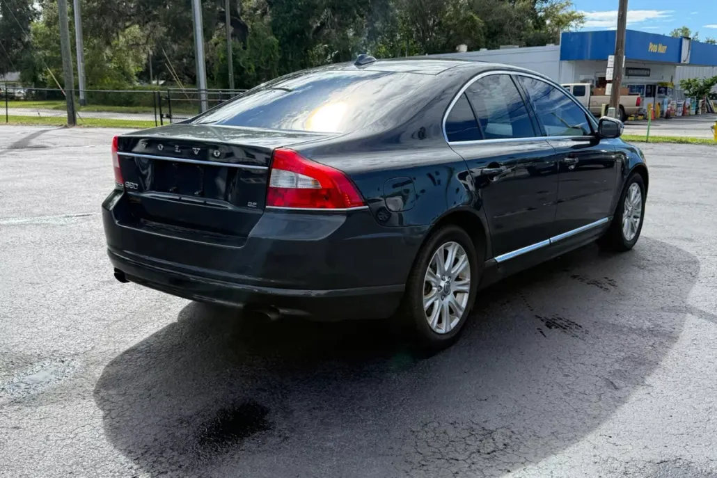 2010 Volvo S80 3.2 photo 1