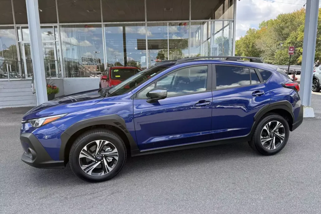 2025 Subaru Crosstrek Premium photo 1