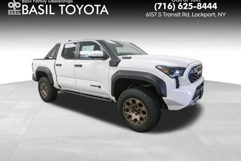 2025 Toyota Tacoma Trailhunter 4x4 Double Cab photo 1