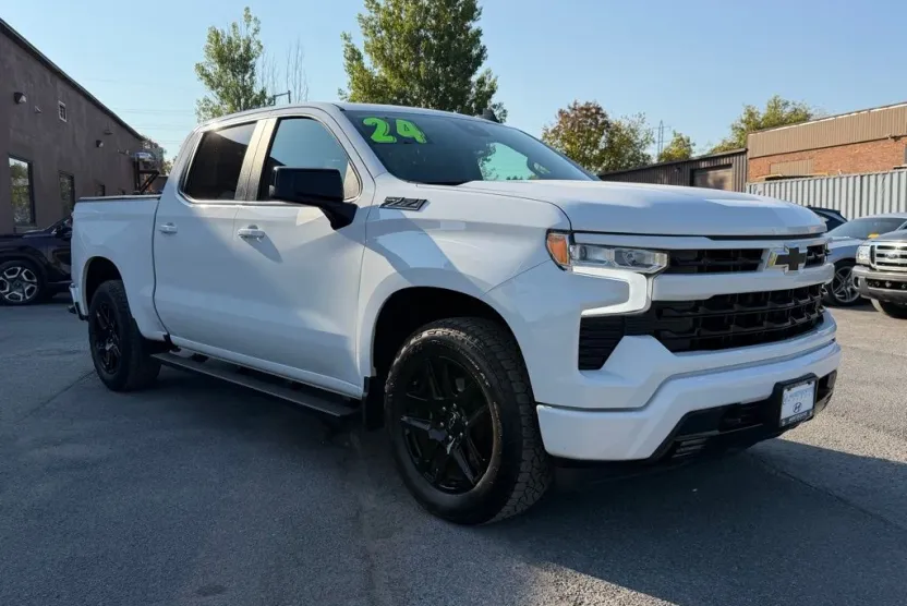 2024 Chevrolet Silverado 1500 RST photo 1