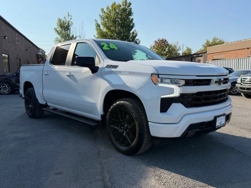 2024 Chevrolet Silverado 1500 RST photo 1