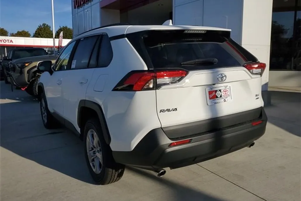 2025 Toyota RAV4 XLE photo 1