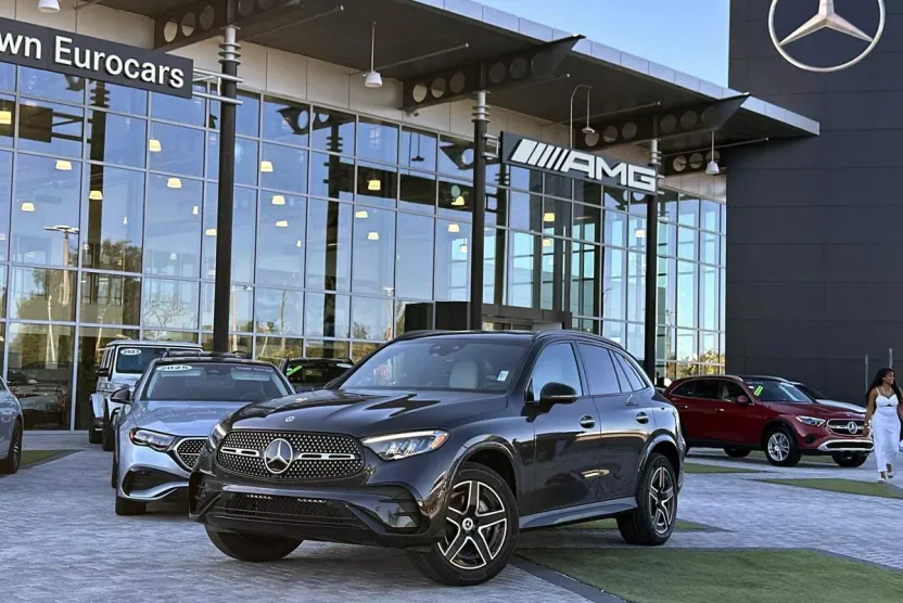 2026 Mercedes Benz GLC 300 photo 1