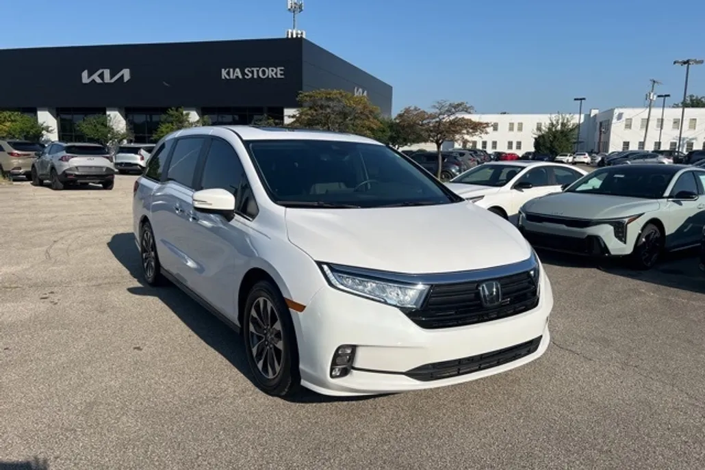 2023 Honda Odyssey EX-L photo 1