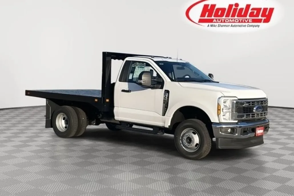 2024 Ford F-350 XL photo 1