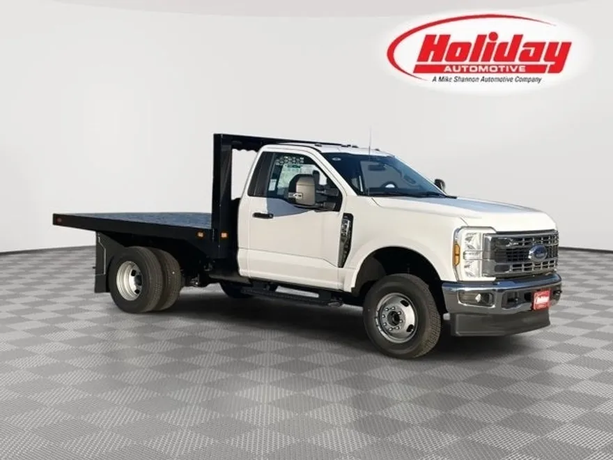 2024 Ford F-350 XL photo 1