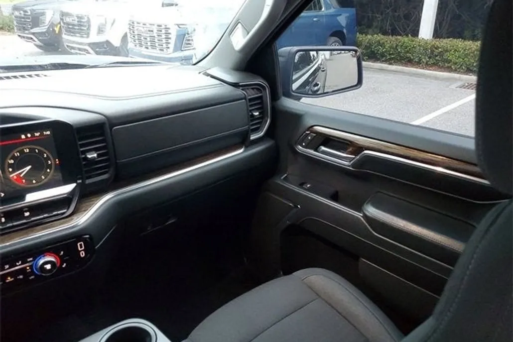 2024 Gmc Sierra 1500 Elevation photo 1