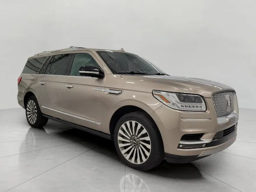 2019 Lincoln Navigator L Reserve photo 1