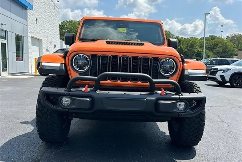 2025 Jeep Gladiator Mojave photo 1