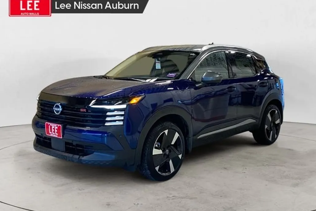 2025 Nissan Kicks SR photo 1