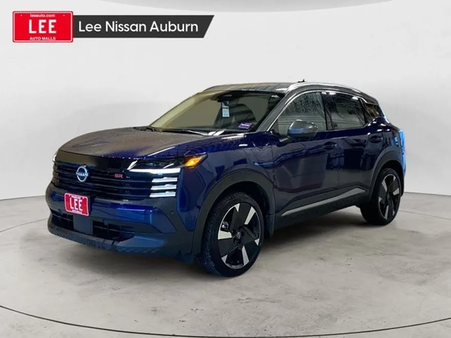 2025 Nissan Kicks SR photo 1