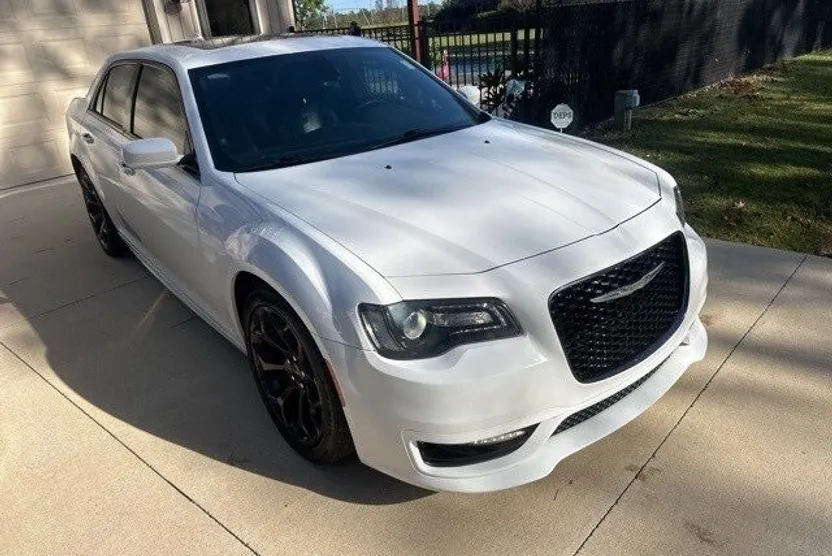2020 Chrysler 300 S photo 1