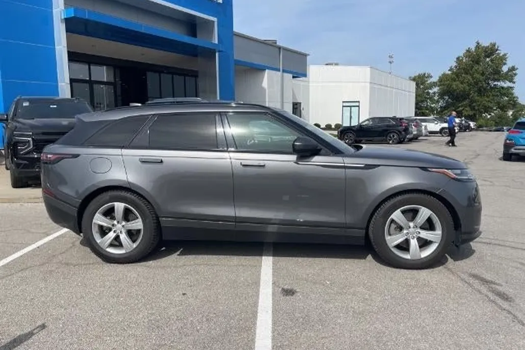 2018 Land Rover Range Rover Velar S photo 1