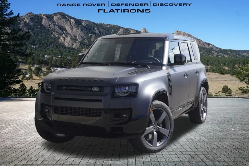 2025 Land Rover Defender 110 V8 photo 1