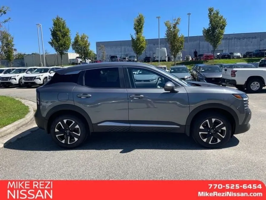 2025 Nissan Kicks SV photo 1